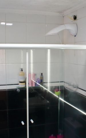 Casa à venda com 242m², 3 quartos e 3 vagasBanheiro da Suíte