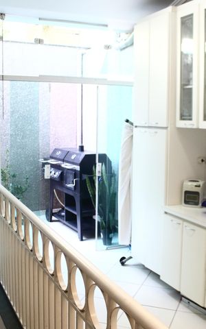 Casa à venda com 242m², 3 quartos e 3 vagasLavanderia