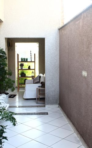 Casa à venda com 242m², 3 quartos e 3 vagasQuintal