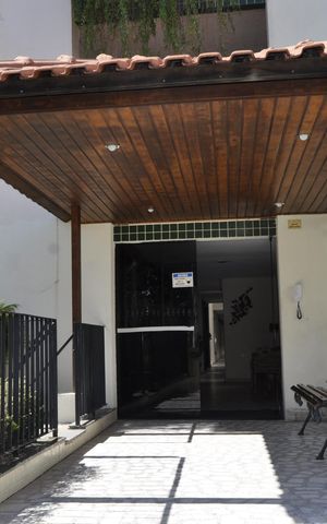 Apartamento à venda com 75m², 2 quartos e 1 vagaFachada
