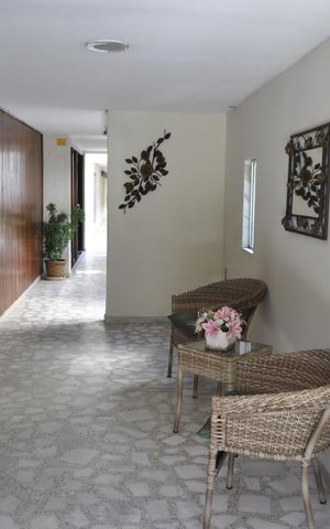 Apartamento à venda com 75m², 2 quartos e 1 vagaHall de Entrada