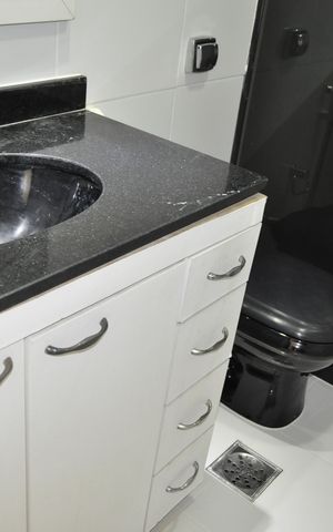 Apartamento à venda com 75m², 2 quartos e 1 vagaBanheiro Social