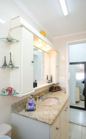 Apartamento à venda com 115m², 2 quartos e 2 vagasBanheiro