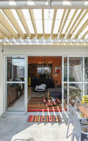 Apartamento à venda com 115m², 2 quartos e 2 vagasVaranda Sala