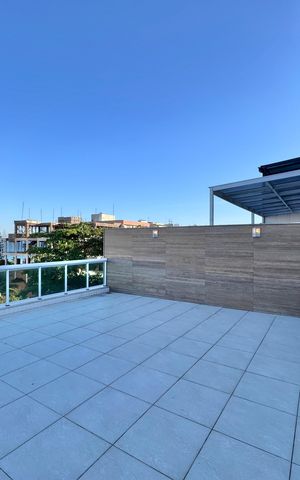 Apartamento à venda com 306m², 3 quartos e 3 vagas Apartamento à venda com 306m², 3 quartos e 3 vagasVaranda