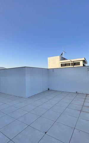 Apartamento à venda com 306m², 3 quartos e 3 vagas Apartamento à venda com 306m², 3 quartos e 3 vagasTerraço
