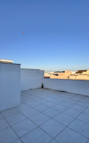 Apartamento à venda com 306m², 3 quartos e 3 vagas Apartamento à venda com 306m², 3 quartos e 3 vagasTerraço