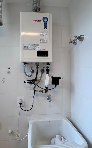 Apartamento à venda com 306m², 3 quartos e 3 vagas Apartamento à venda com 306m², 3 quartos e 3 vagasCozinha e Área de Serviço