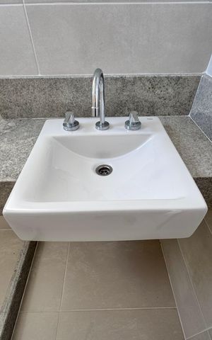 Apartamento à venda com 306m², 3 quartos e 3 vagas Apartamento à venda com 306m², 3 quartos e 3 vagasBanheiro Social