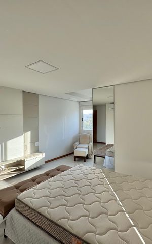 Apartamento à venda com 306m², 3 quartos e 3 vagas Apartamento à venda com 306m², 3 quartos e 3 vagasSuíte 3