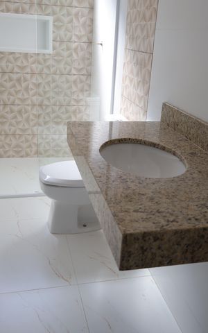 Casa à venda com 190m², 3 quartos e 2 vagasBanheiro