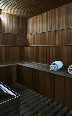 Apartamento à venda com 143m², 3 quartos e 3 vagas Apartamento à venda com 143m², 3 quartos e 3 vagasÁrea Comum - Sauna