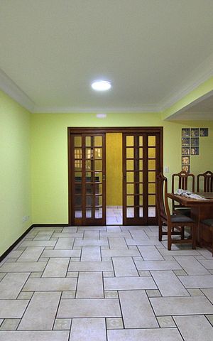Casa à venda com 146m², 3 quartos e 2 vagasSala