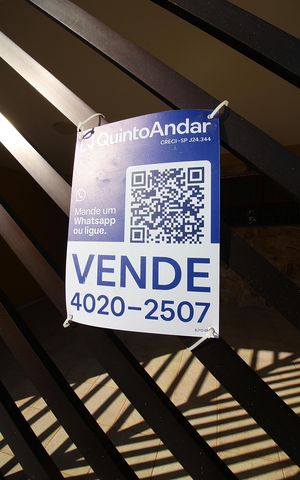 Casa à venda com 146m², 3 quartos e 2 vagasPlaca