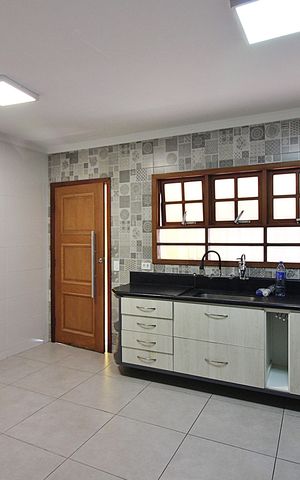 Casa à venda com 146m², 3 quartos e 2 vagasCozinha