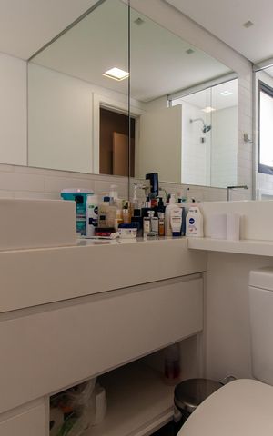 Apartamento para alugar com 82m², 2 quartos e 2 vagas Apartamento para alugar com 82m², 2 quartos e 2 vagasBanheiro da Suíte