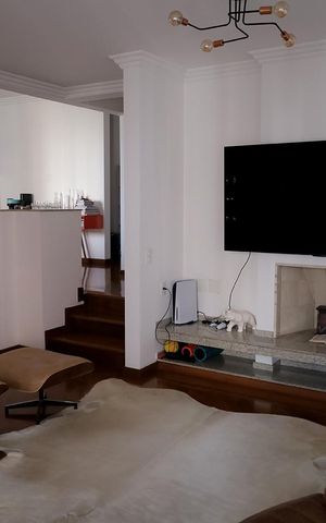 Apartamento à venda com 165m², 3 quartos e 2 vagas Apartamento à venda com 165m², 3 quartos e 2 vagasSala 1