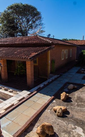 Casa de condomínio à venda com 348m², 2 quartos e 10 vagas Casa de condomínio à venda com 348m², 2 quartos e 10 vagasÁrea comum