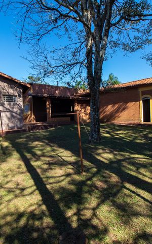 Casa de condomínio à venda com 348m², 2 quartos e 10 vagas Casa de condomínio à venda com 348m², 2 quartos e 10 vagasÁrea comum