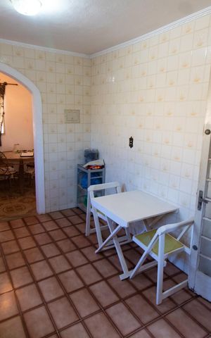 Casa de condomínio à venda com 348m², 2 quartos e 10 vagas Casa de condomínio à venda com 348m², 2 quartos e 10 vagasCozinha