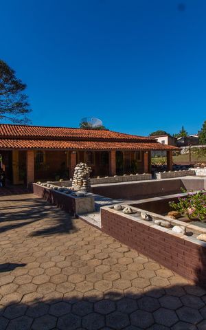 Casa de condomínio à venda com 348m², 2 quartos e 10 vagas Casa de condomínio à venda com 348m², 2 quartos e 10 vagasÁrea comum