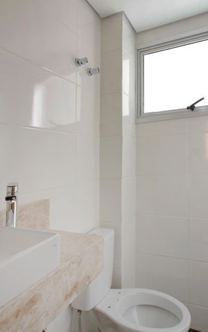Apartamento à venda com 65m², 2 quartos e 2 vagasBanheiro da Suíte 2