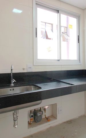 Apartamento à venda com 65m², 2 quartos e 2 vagasCozinha