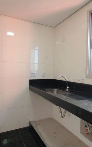 Apartamento à venda com 65m², 2 quartos e 2 vagasCozinha