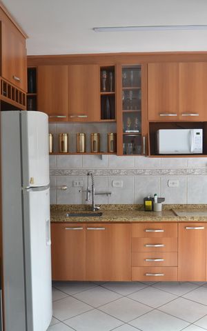 Apartamento para alugar com 77m², 2 quartos e 1 vagaCozinha