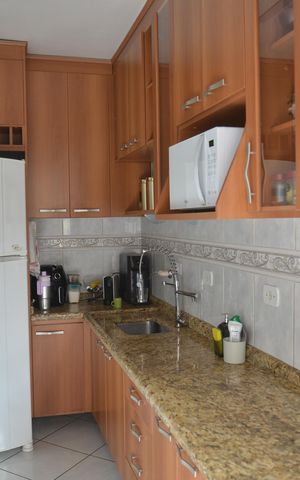 Apartamento para alugar com 77m², 2 quartos e 1 vagaCozinha