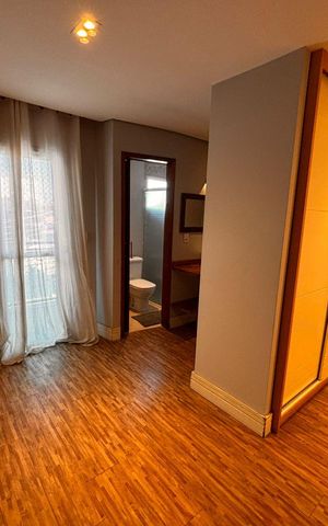 Apartamento à venda com 120m², 1 quarto e 3 vagas Apartamento à venda com 120m², 1 quarto e 3 vagasSuíte