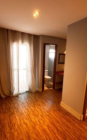 Apartamento à venda com 120m², 1 quarto e 3 vagas Apartamento à venda com 120m², 1 quarto e 3 vagasSuíte