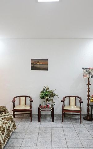 Casa à venda com 102m², 3 quartos e 2 vagasSala