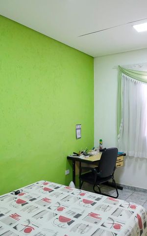 Casa à venda com 102m², 3 quartos e 2 vagasQuarto 1