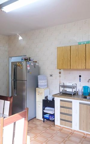 Casa à venda com 102m², 3 quartos e 2 vagasCozinha