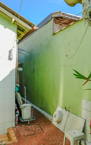 Casa à venda com 102m², 3 quartos e 2 vagasQuintal