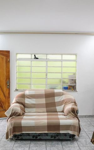 Casa à venda com 102m², 3 quartos e 2 vagasSala