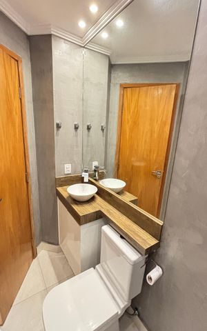 Apartamento à venda com 55m², 2 quartos e 1 vaga Apartamento à venda com 55m², 2 quartos e 1 vagaBanheiro