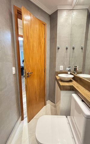 Apartamento à venda com 55m², 2 quartos e 1 vaga Apartamento à venda com 55m², 2 quartos e 1 vagaBanheiro