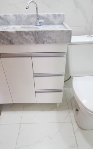 Apartamento para alugar com 70m², 2 quartos e sem vagaBanheiro