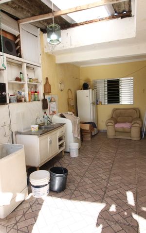 Casa à venda com 294m², 4 quartos e 4 vagasÁrea de Serviço 1