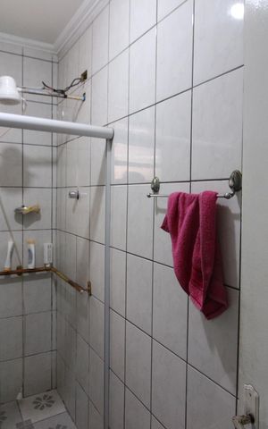 Casa à venda com 294m², 4 quartos e 4 vagasBanheiro 1