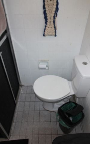 Casa à venda com 280m², 3 quartos e 2 vagasBanheiro 2