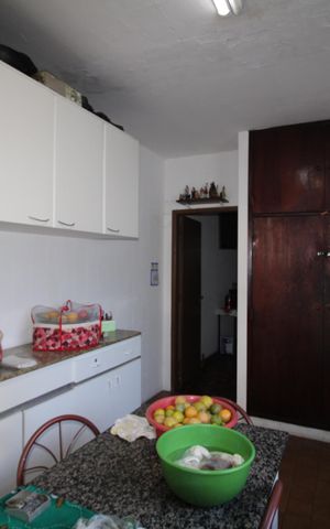Casa à venda com 280m², 3 quartos e 2 vagasCozinha