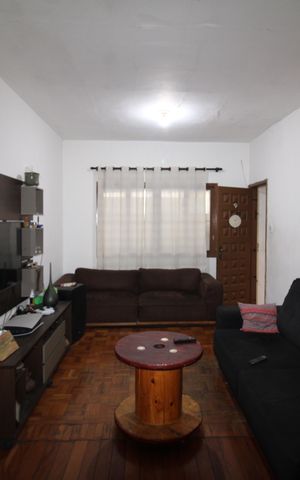 Casa à venda com 280m², 3 quartos e 2 vagasSala