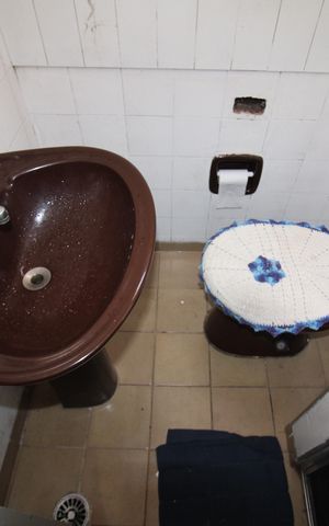 Casa à venda com 280m², 3 quartos e 2 vagasBanheiro 1