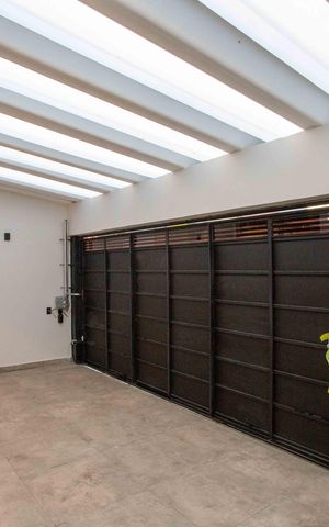 Casa à venda com 155m², 2 quartos e 2 vagasGaragem