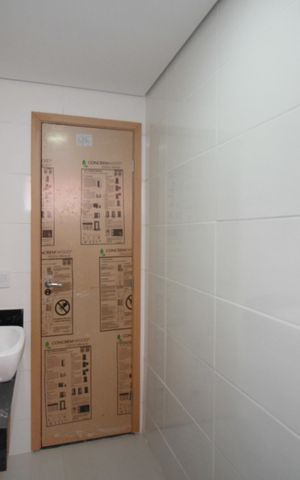 Apartamento à venda com 137m², 2 quartos e 2 vagasBanheiro da Suíte 2