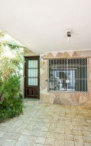 Casa para alugar com 150m², 2 quartos e 1 vaga Casa para alugar com 150m², 2 quartos e 1 vagaGaragem