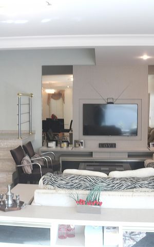 Casa à venda com 423m², 3 quartos e 6 vagasSala